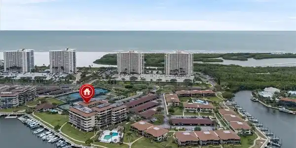 591 Seaview CT