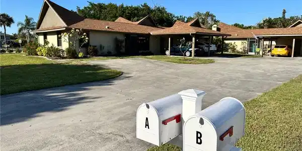 4266 Island CIR