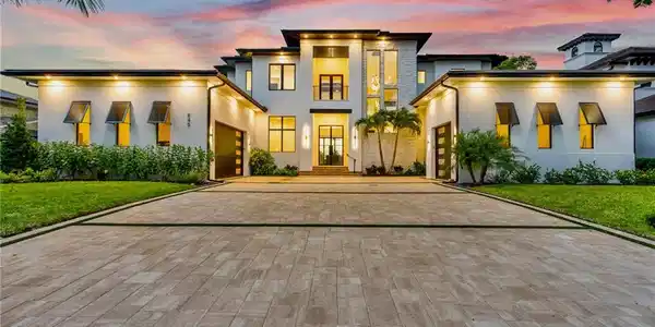 846 Cypress Lake CIR
