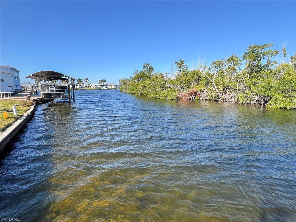 Image 4: Canal and Preserve View