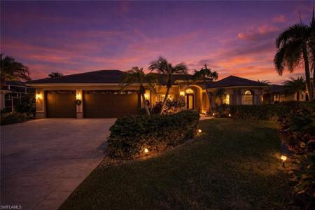 5605 Merlyn LN
