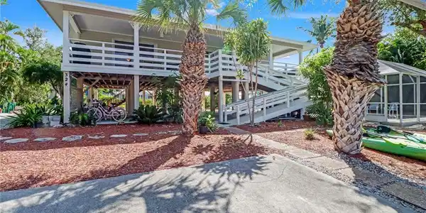 324 Waterleaf CT