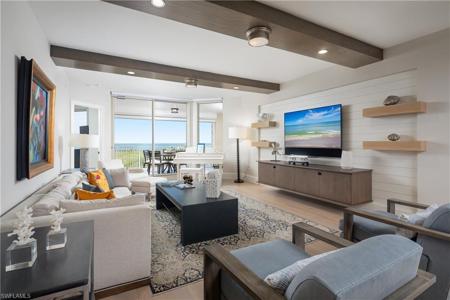 7117 Pelican Bay