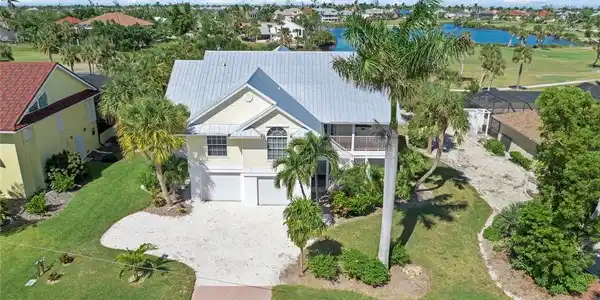 1220 Par View DR