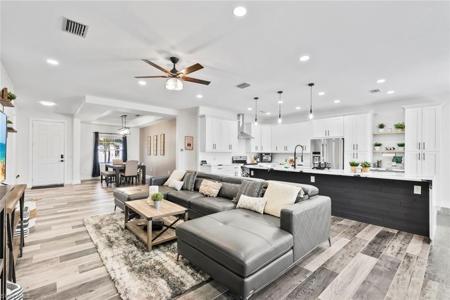1217 NW 42nd AVE