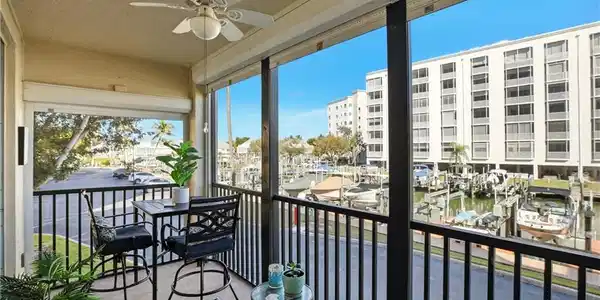 4421 Bay Beach LN