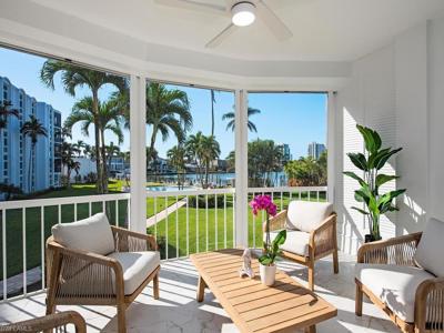 400 Park Shore DR