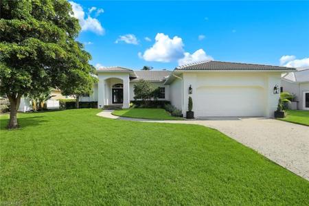 8748 S Lake CIR
