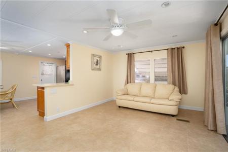 4 Lake Diane DR
