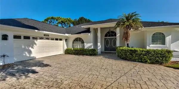 3900 Preserve