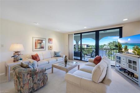 6040 Pelican Bay BLVD