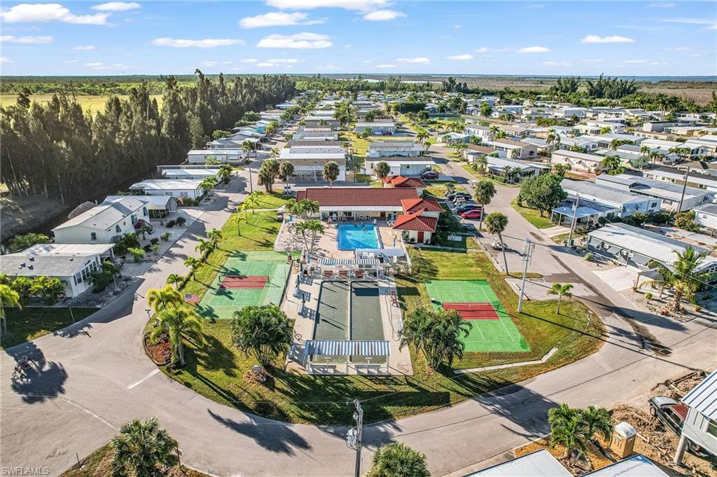Image 2: Pickle ball, bocce and tennis