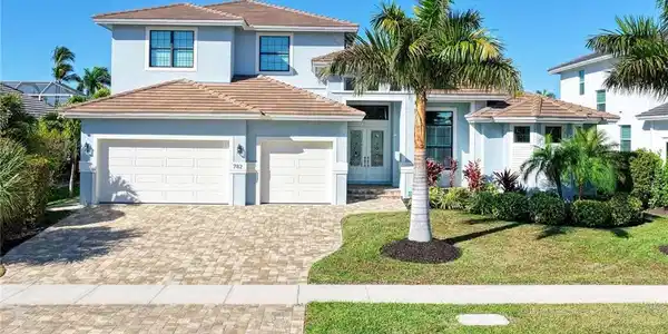 782 Saturn CT