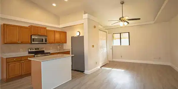 826 Wiggins Pass RD
