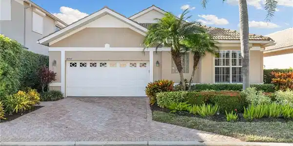 14797 Glen Eden DR