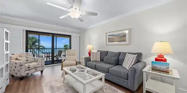 2230 Camino Del Mar DR