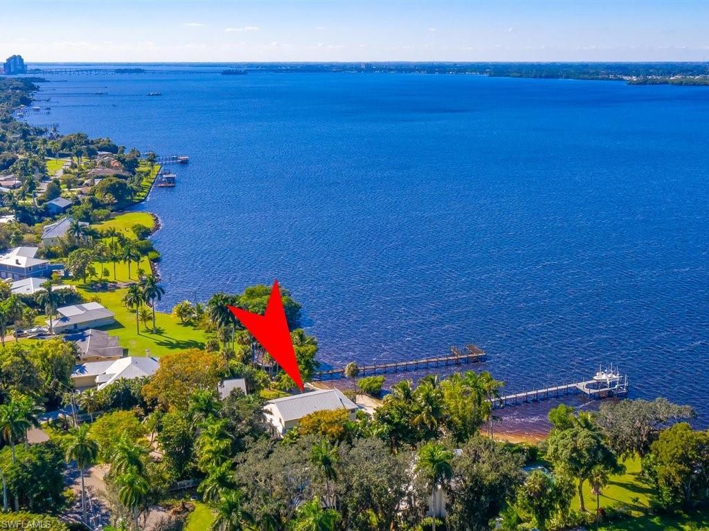 Image 3: Bird's eye view of a large body of water