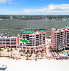 190 Estero BLVD