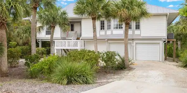 595 Sea Oats DR