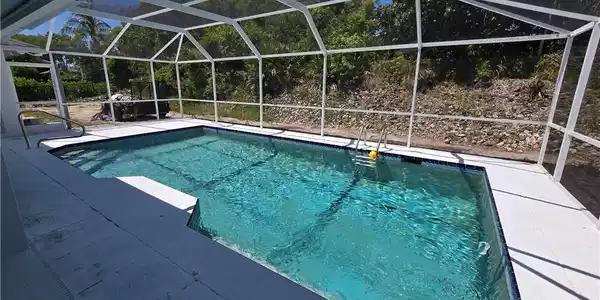 Image 2: Party Pleasing Pool!