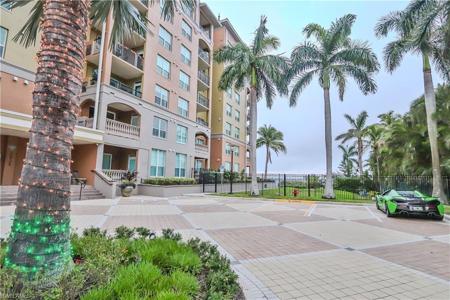 2825 Palm Beach BLVD