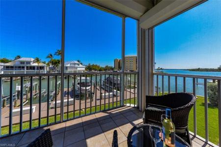 4341 Bay Beach LN