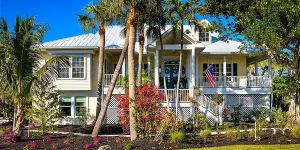 5402 Osprey CT