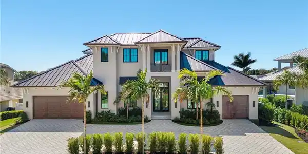 4850 Laurel LN