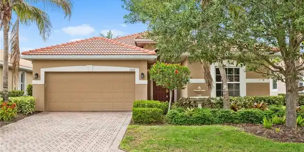 13105 SILVER THORN LOOP