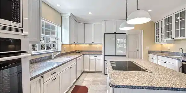 Image 3: Kitchen, With Glass Insert Cabinets, Island