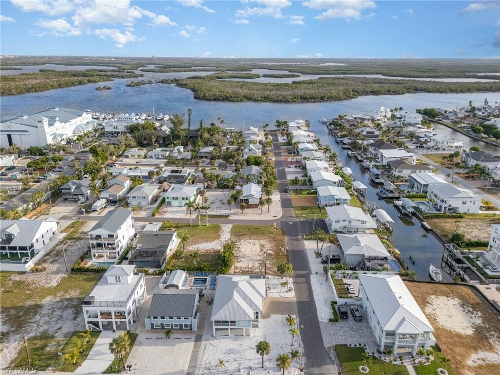 Image 4: Bayland Rd heading to the back bay