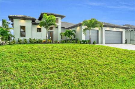 1236 NW 37th PL
