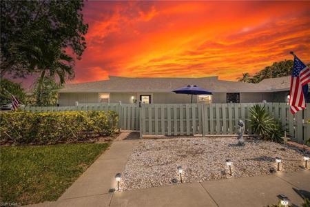 4263 Island CIR