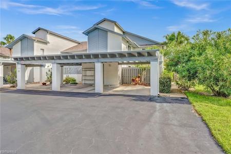 17452 Woodland TRCE
