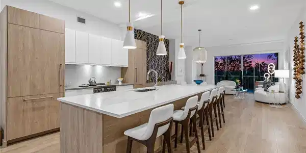 Image 2: Open and airy
