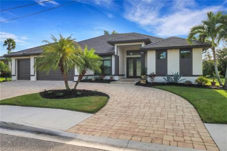 2115 Surfside BLVD