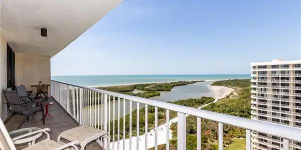 380 Seaview CT