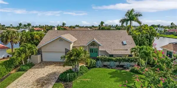 6930 Julie Ann CT
