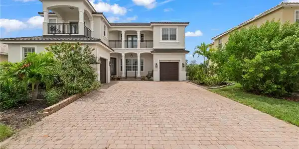 17203 Wrigley CIR
