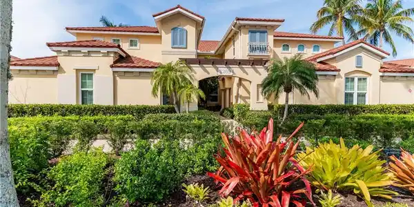 1269 RIALTO WAY