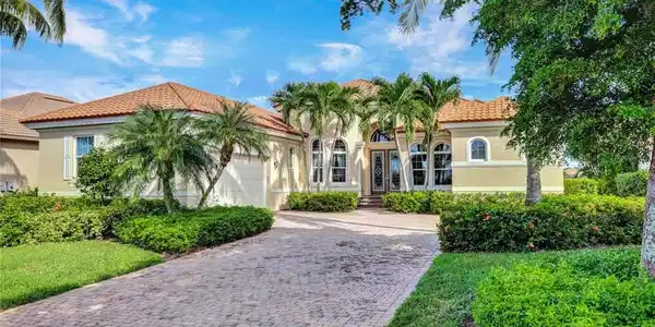 5684 Whispering Willow WAY