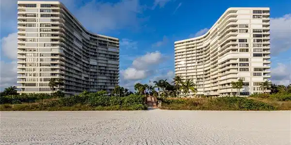 260 Seaview CT