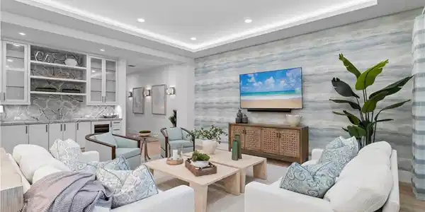 82 9th ST S