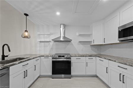 6304 Royal Woods