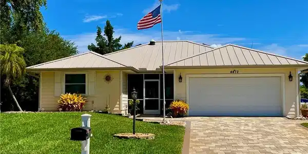 4472 Lake Heather CIR