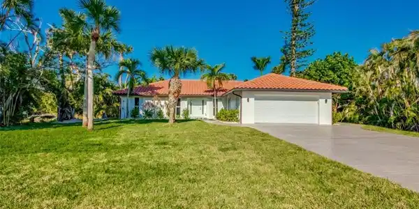 1754 Windward