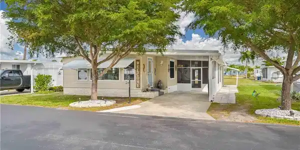 84 Middlesex RD