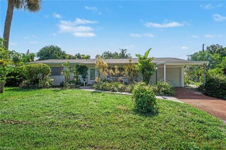 1564 Ixora DR