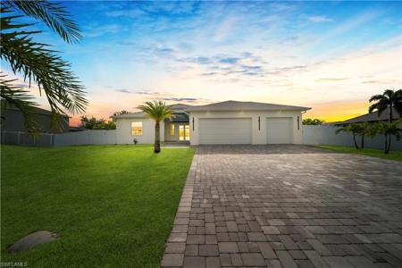 1225 NW 38th PL