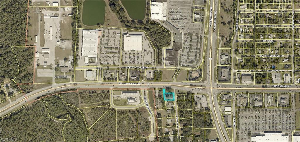 Image 2: 18,182 sf site is outlined in teal
